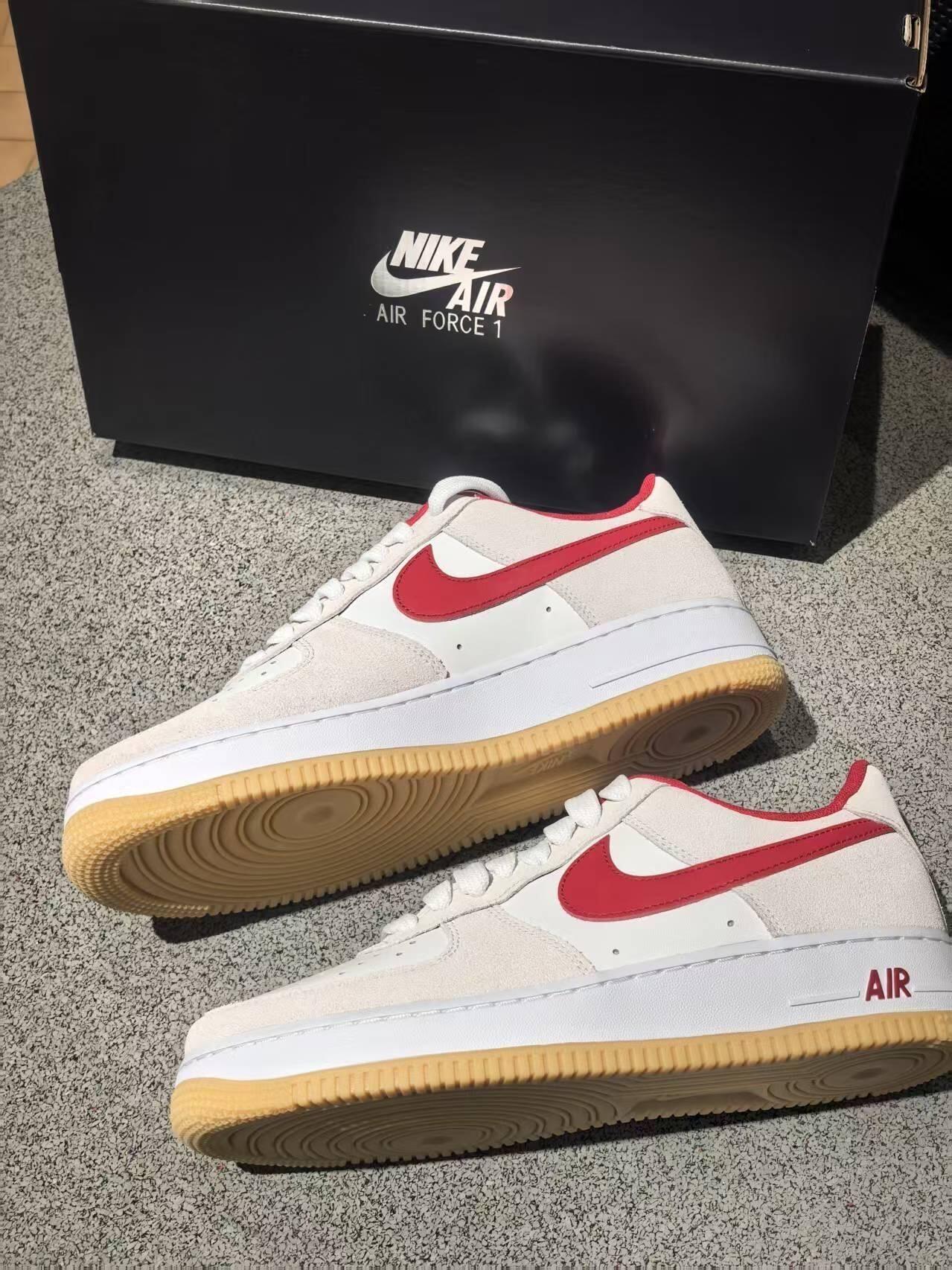 Nike Air Force 1 红白|复古质感的潮流诠释